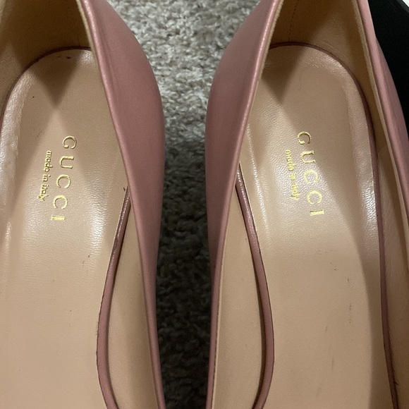 Gucci horsebit heels,size 9 ,used once,normal wear and tears - Picture 3 of 10